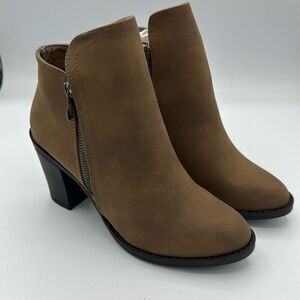 Toffee Bootie heeled 7.5 NWT Justina - Bonnibel